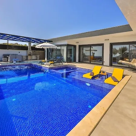 Tayyar Villa